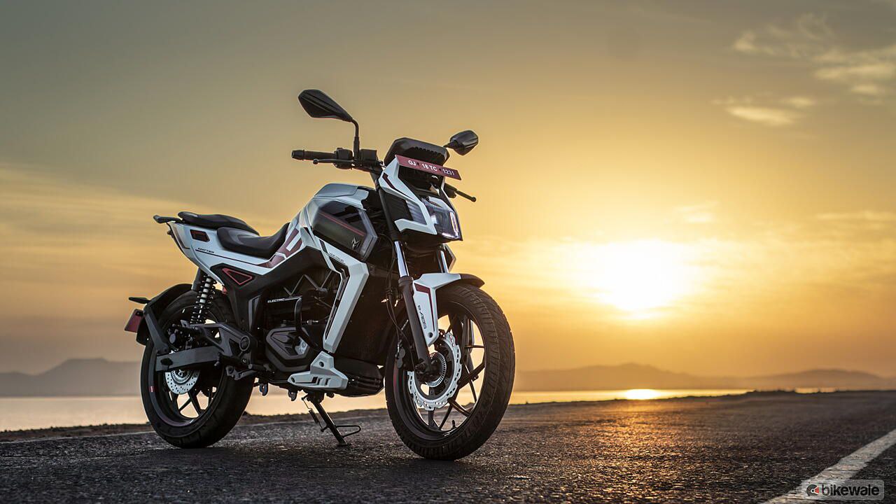 Ola की सेल खत्म करने लॉन्च हो रही है Matter AERA EV electric scooter कम कीमत में ब्रांडेड फीचर्स