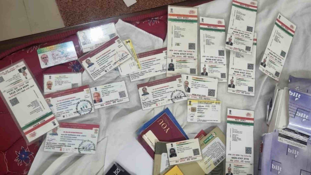 Damoh Fake Doctor : फर्जी डॉक्टर बनाता था फर्जी डॉक्यूमेंट घर मे मिले साक्ष्य